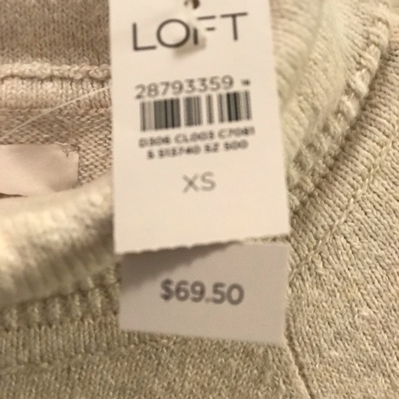 NWT LOFT Cream Turtleneck w/ Kangaroo Style Pockets Size XS - Picture 3 of 4